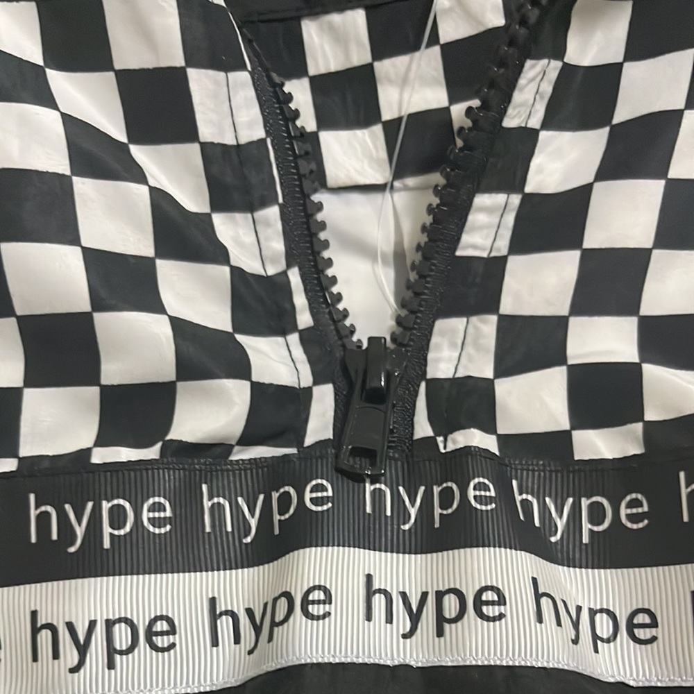 Cute rue 21 hype crop windbreaker